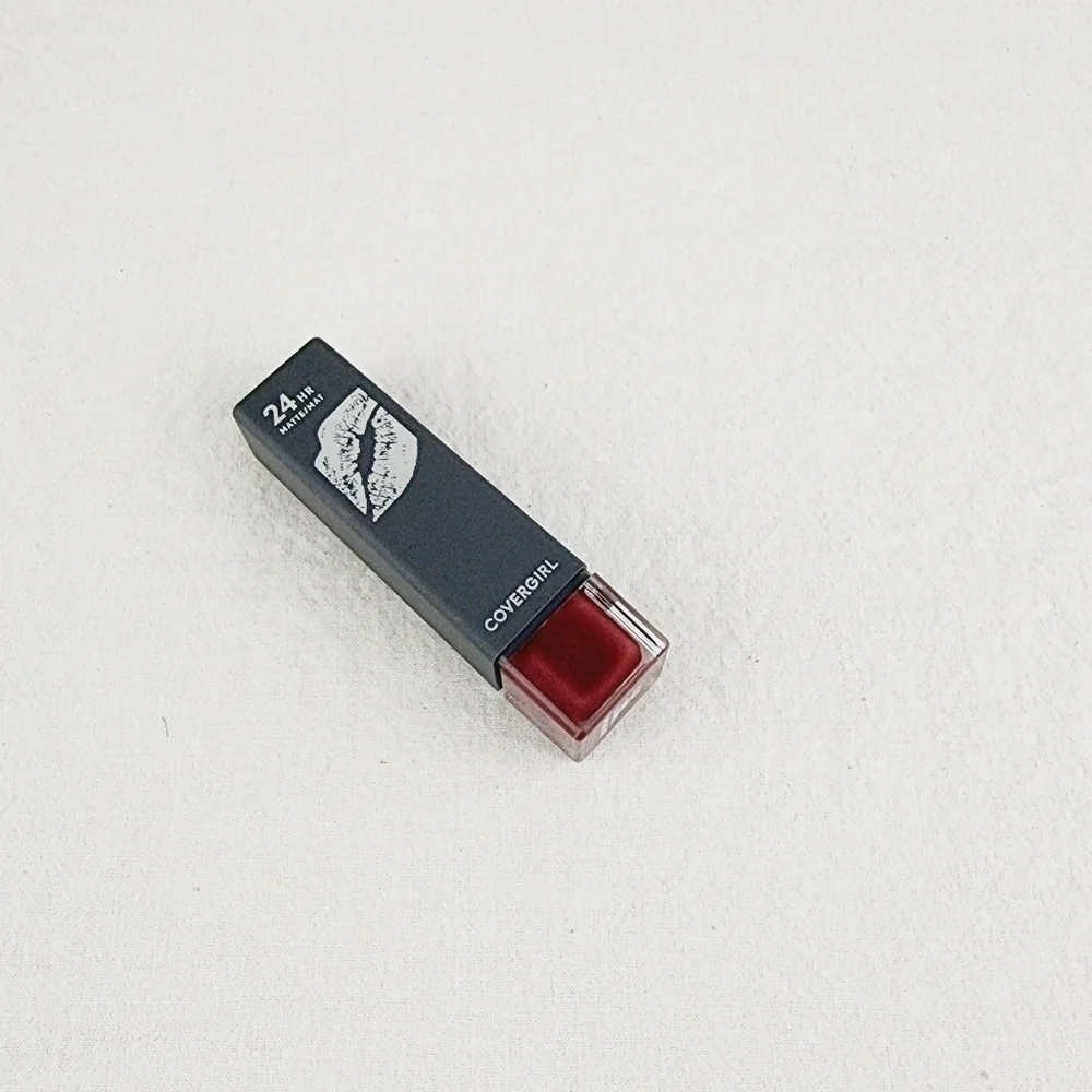 Covergirl 24HR matte lipstick 620 risky business